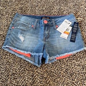 NWT Seven7 Denim Shorts Sz3/26